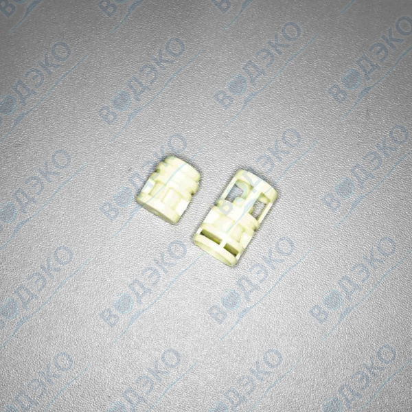 Деталь Run-Xin 8454013 сопло инжектора + 8467013 втулка инжектора желтый для F74A